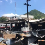 Imagem mostra como ficou alojamento do Ninho do Urubu após incêndio - Foto: Leslie Leitão/TV Globo
