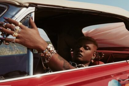 Liniker na capa de ‘Caju’ - Foto: Reprodução/Capa do Álbum