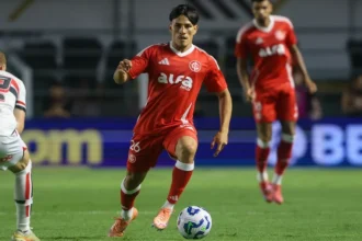 Bernabei deve estar em campo contra o Bragantino, neste domingo, no Beira-RioFoto : RICARDO DUARTE / INTER / CP