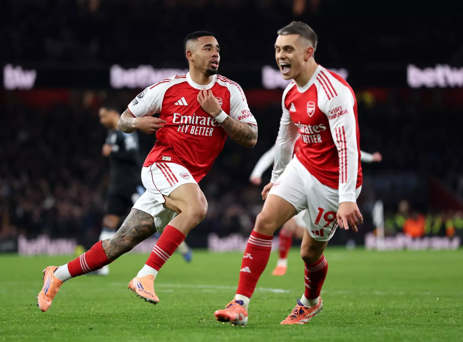 Gabriel Jesus precisou de literais 55 segundos para marcar pelo Arsenal – Foto: Justin Setterfield/Getty Images / Jogada10