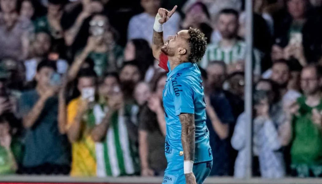 Neymar comemorando um de seus três gols - Fonte: Leo Piva / Santos FC
