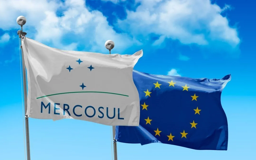 Foto: Bandeira do Mercosul e da União Europeia/divulgação