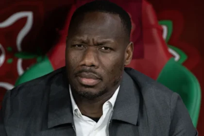 Técnico da seleção do Senegal, Pape Bouna Thiaw - Foto: Visionhaus/Getty Images