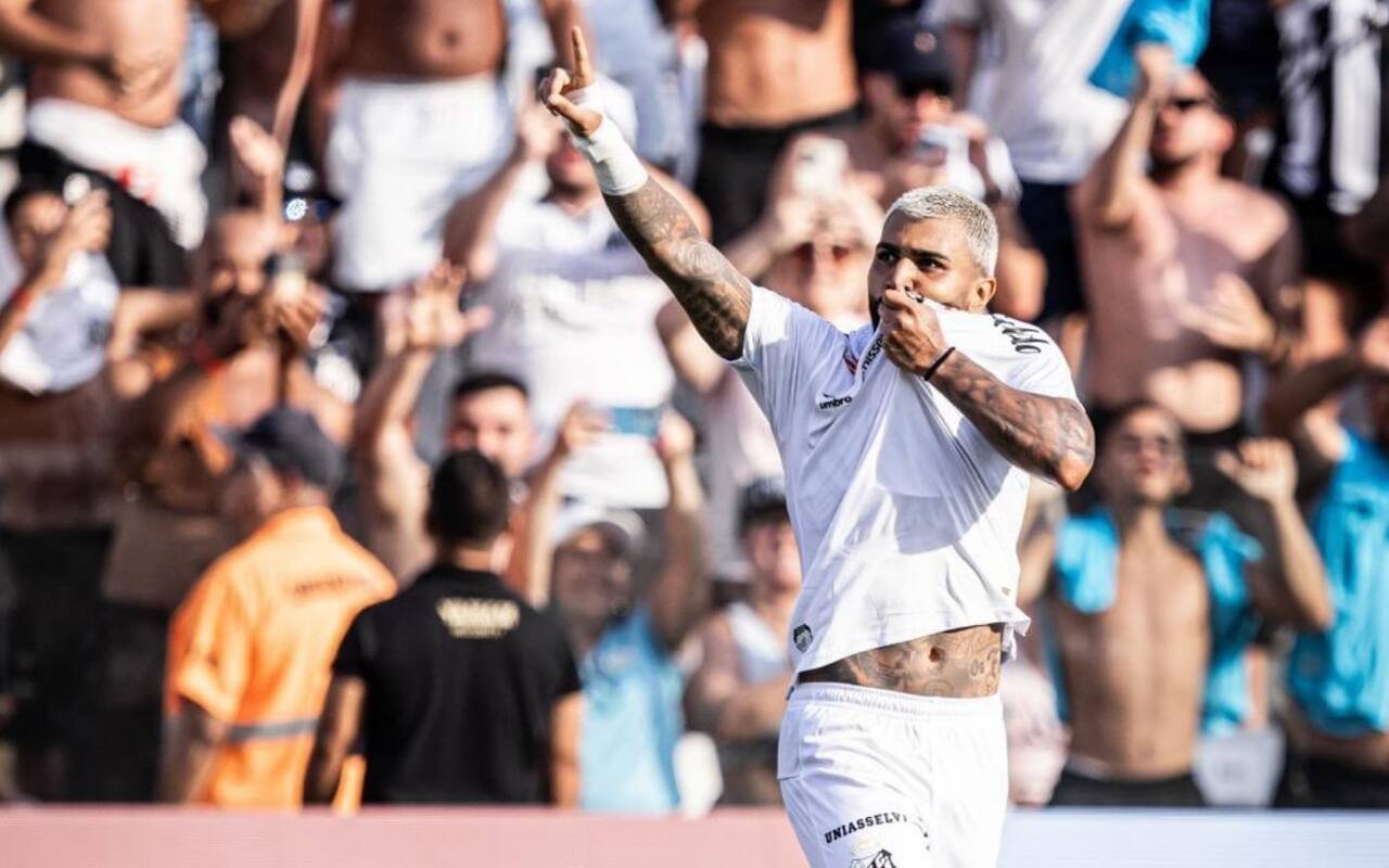 Gabigol marcou em sua reestreia pelo Santos, na primeira rodada do Paulistão – Foto: Raul Barreta/Santos FC