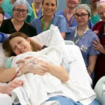 No começo de 2023, Grace foi a primeira mulher a receber um transplante de útero após sua irmã Amy doar seu próprio útero - Foto: Reprodução/Hospital Queen Charlotte's and Chelsea