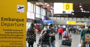 Passageiros no terminal 2 do Aeroporto Internacional de Guarulhos - FOTO: DIVULGAÇÃO/ Rovena Rosa/Agência Brasil