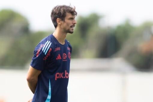 Rodrigo Caio durante treino do Flamengo - Foto: Adriano Fontes/Flamengo