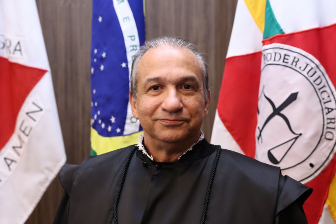 O desembargador Magid Nauef Láuar é alvo de denúncias de abuso sexual depois de relatar caso de homem de 35 anos acusado de estupro de vulnerável contra menina de 12 anos que foi inicialmente absolvido pelo Tribunal de Justiça de Minas Gerais - Foto: Juarez Rodrigues/TJMG