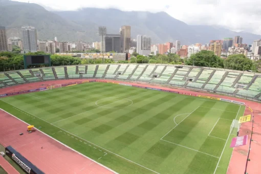 Estádio Olímpico de La UCV — Foto: Metropolitanos
