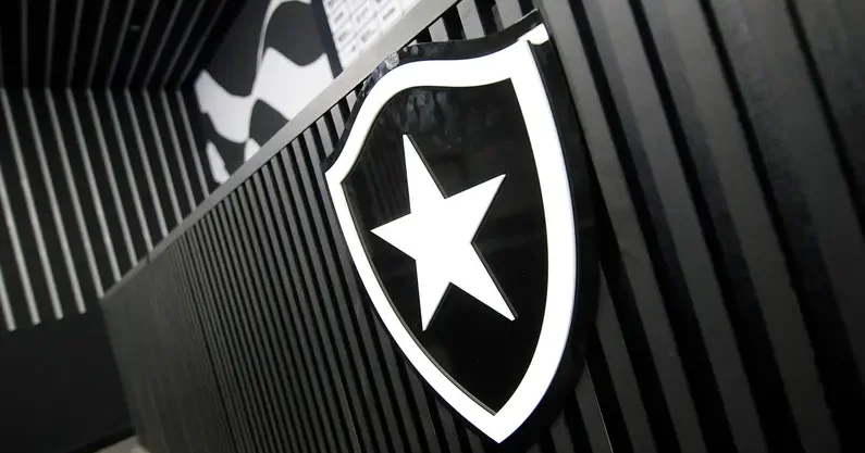 Botafogo acumula dívidas em INSS, FGTS e Imposto de Renda, segundo documentos judiciais. (Foto: Vitor Silva/Botafogo)