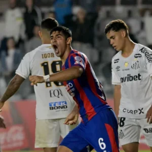 Mathias De Ritis festeja o gol do San Lorenzo contra o Santos Imagem: NELSON ALMEIDA/AFP