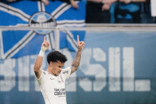 Grande partida do camisa 37 contra o Grêmio Foto: Victor Lannes