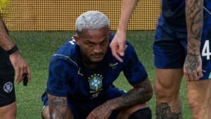Wesley sente lesão pela Seleção Brasileira Reprodução/GETV