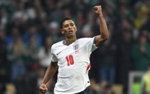 Jude Bellingham comemora gol da Inglaterra sobre o México na Copa do Mundo de 2026 (Foto: Alfredo Estrella / AFP)