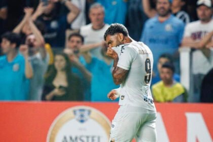 Gabriel Barbosa foi titular na vitória do Santos diante da UVC. (Foto: Juliana Yamaoka/ Lance!)