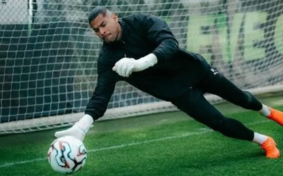 Warleson, do Cercle Brugge, negocia com o Botafogo (Foto: Reprodução/Redes sociais)