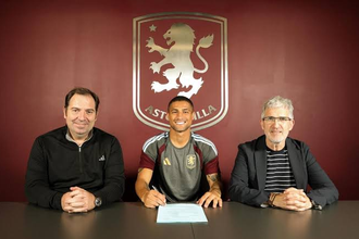 Aston Villa e João Gomes