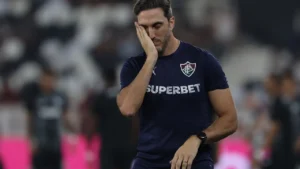 Luis Zubeldía durante partida do Fluminense (Wagner Meier/Getty Images)