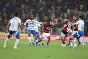 Arrascaeta em ação no Flamengo x Cruzeiro — Foto: Gilvan de Souza / Flamengo