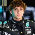 Kimi Antonelli, de 19 anos, lidera o campeonato mundial - Foto: Divulgação/Mercedes