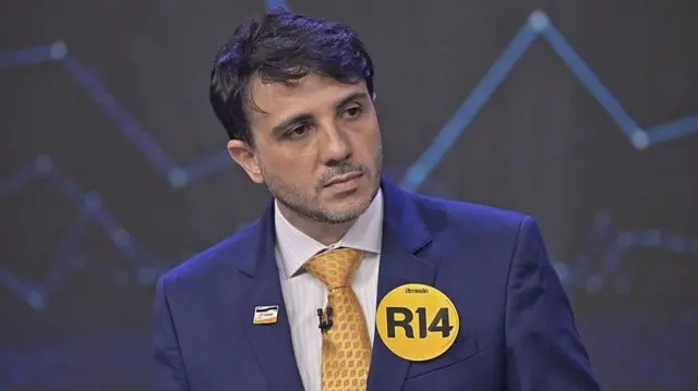 Renan Santos é quem mais soube tirar proveito do debate, segundo analistas - Foto: Renato Pizzutto/Band