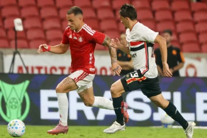 São Paulo busca reação após eliminação na Sul-Americana e derrota no clássico contra o Palmeiras (Foto: Ricardo Duarte/SC Internacional)