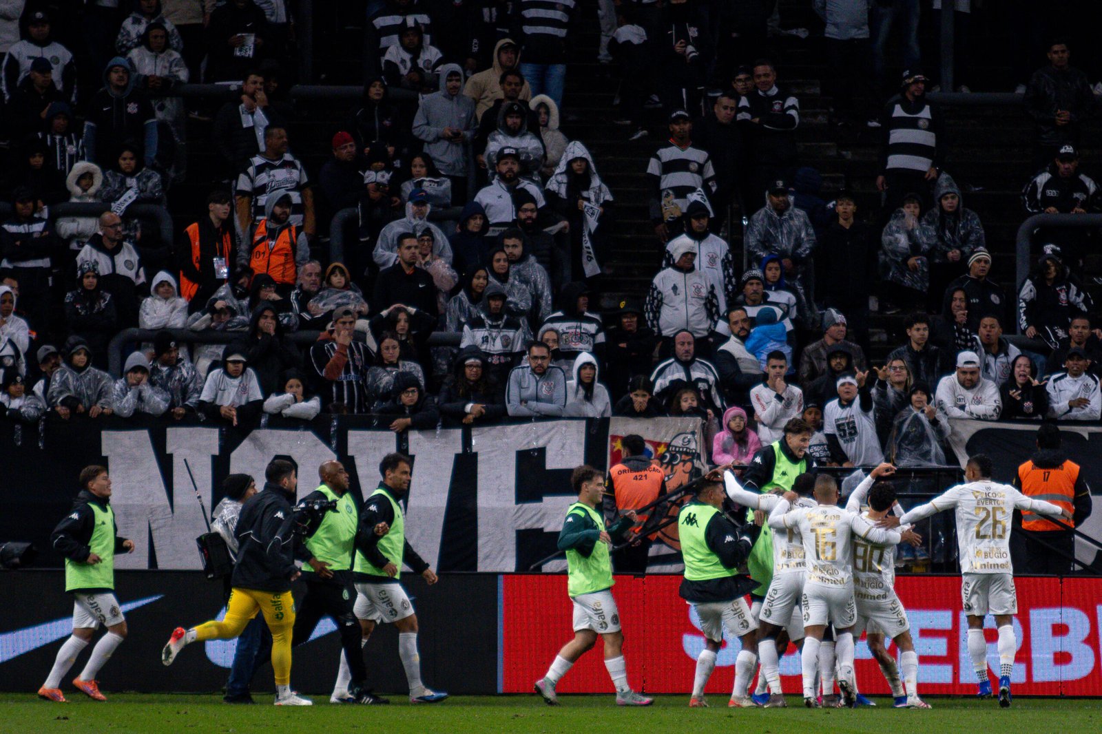 Jogadores da Chape comemorando o segundo gol da equipe - Foto: Fernando Blade / @blade.fotografia